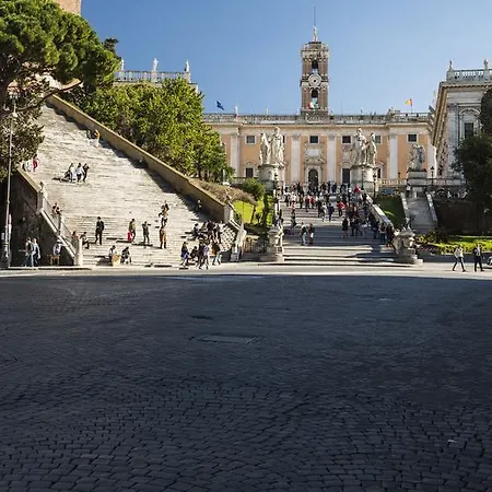 Downtown Aracoeli 4* Roma